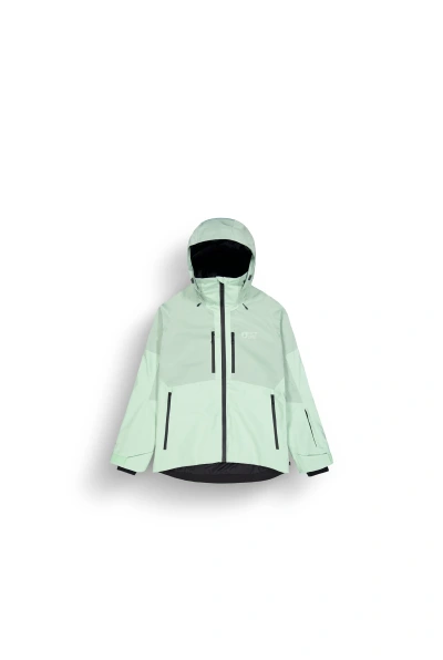 location tenue ski et snoboard femme Picture - pyrenees by O'rentees