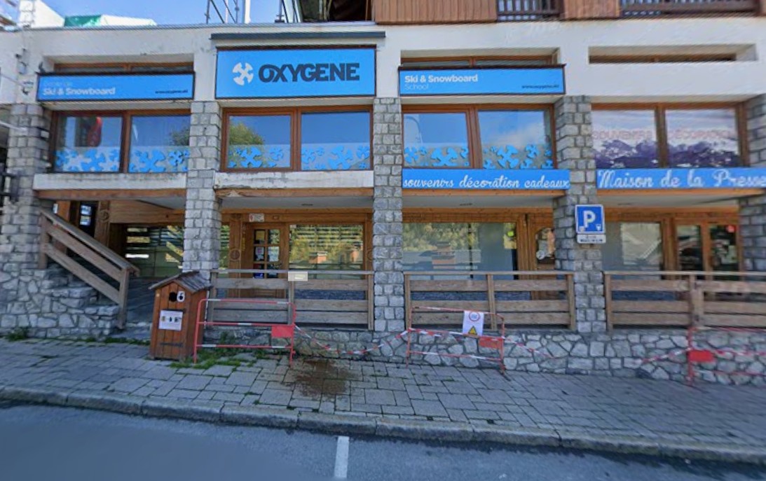 ski clothing rental at Meribel Centre delivered to Oxygene ski and snowboard school